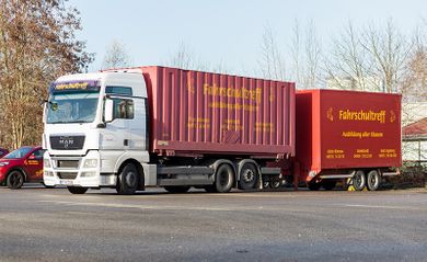 Fahrschultreff für alle Klassen an drei Standorten LKW MAN-TGX